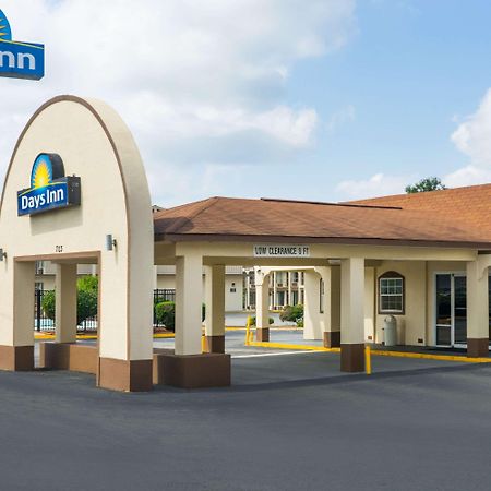 Days Inn By Wyndham Statesville Buitenkant foto