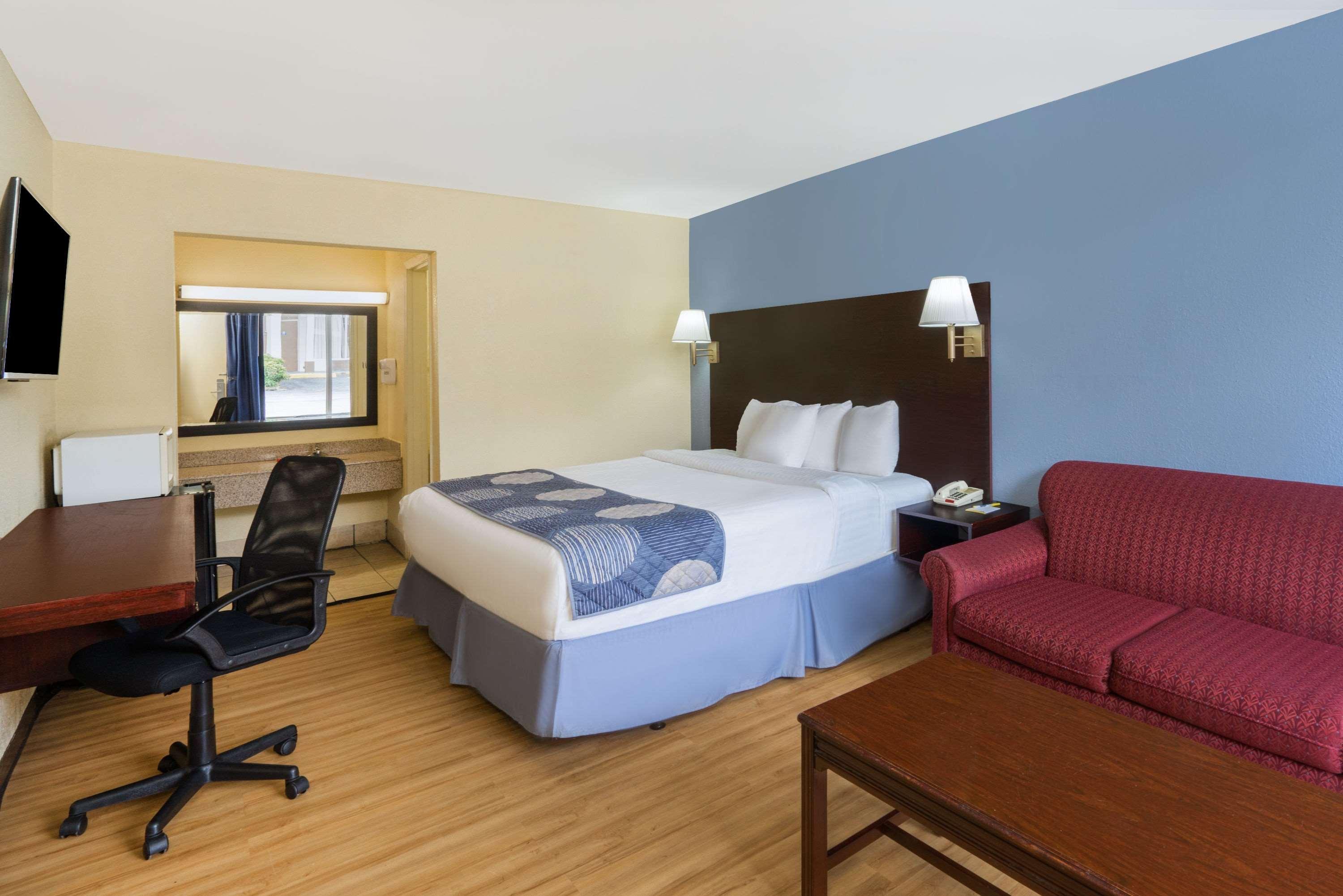 Days Inn By Wyndham Statesville Buitenkant foto