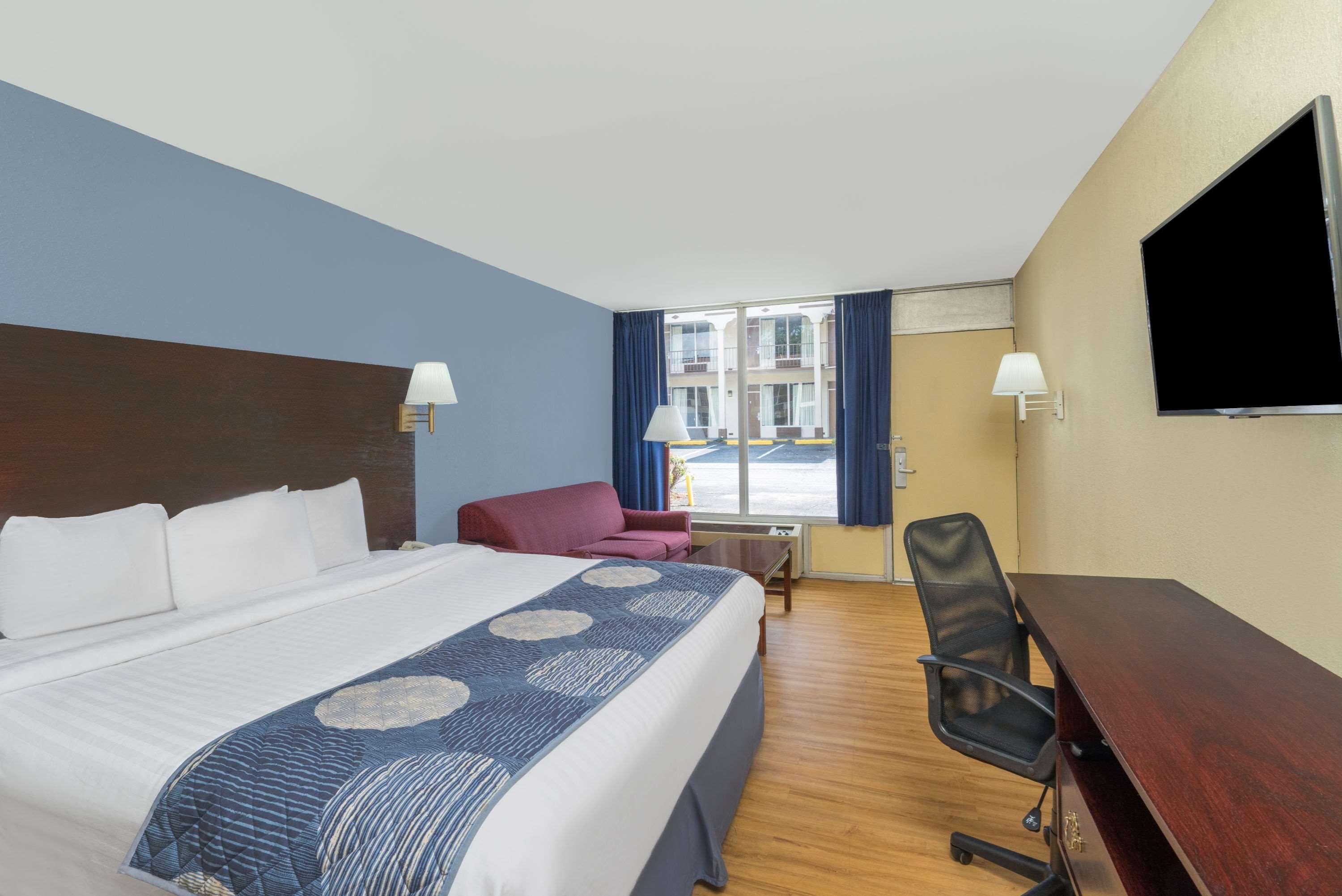 Days Inn By Wyndham Statesville Buitenkant foto